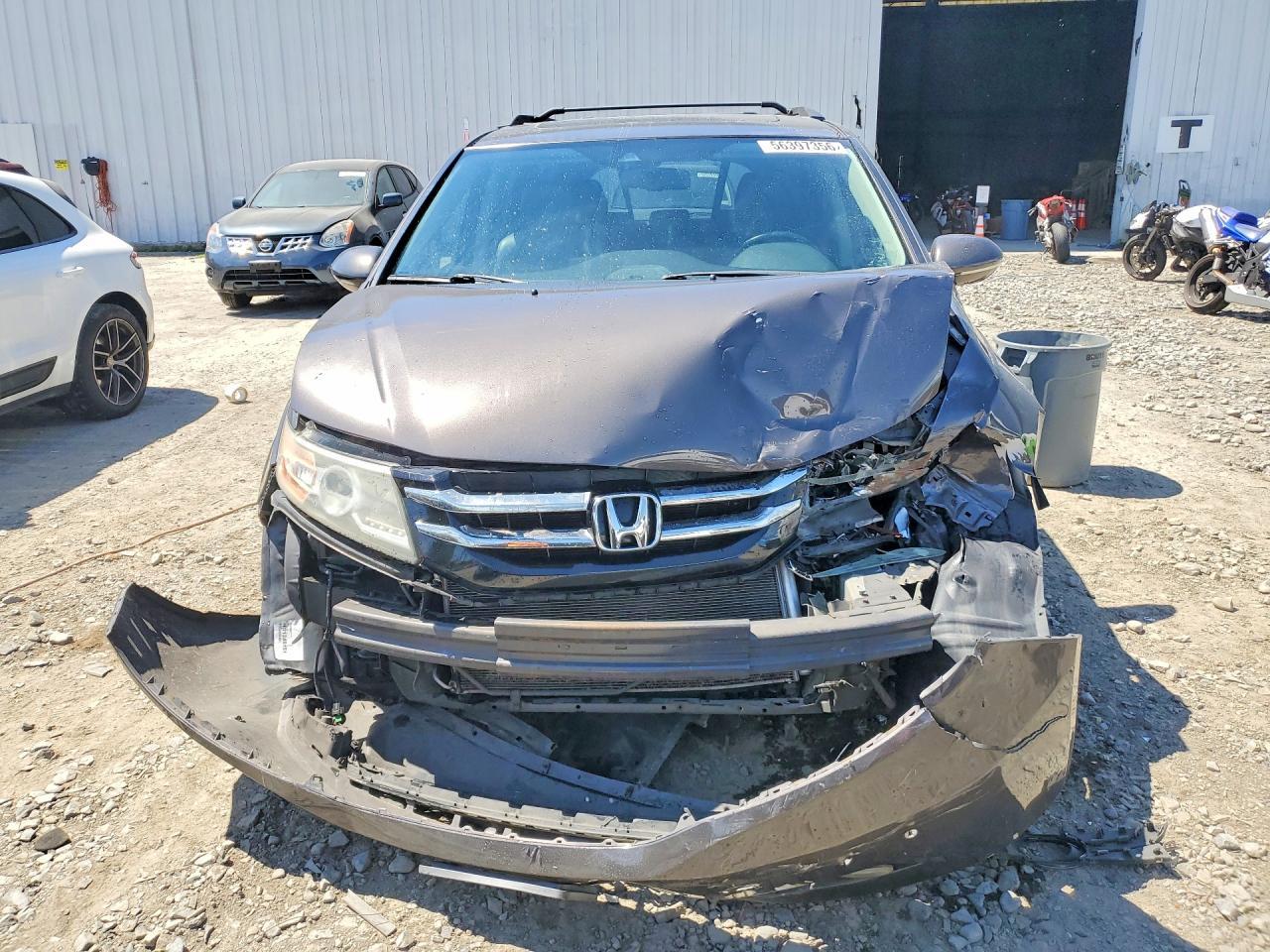 2015 Honda Odyssey Touring - Фото 5
