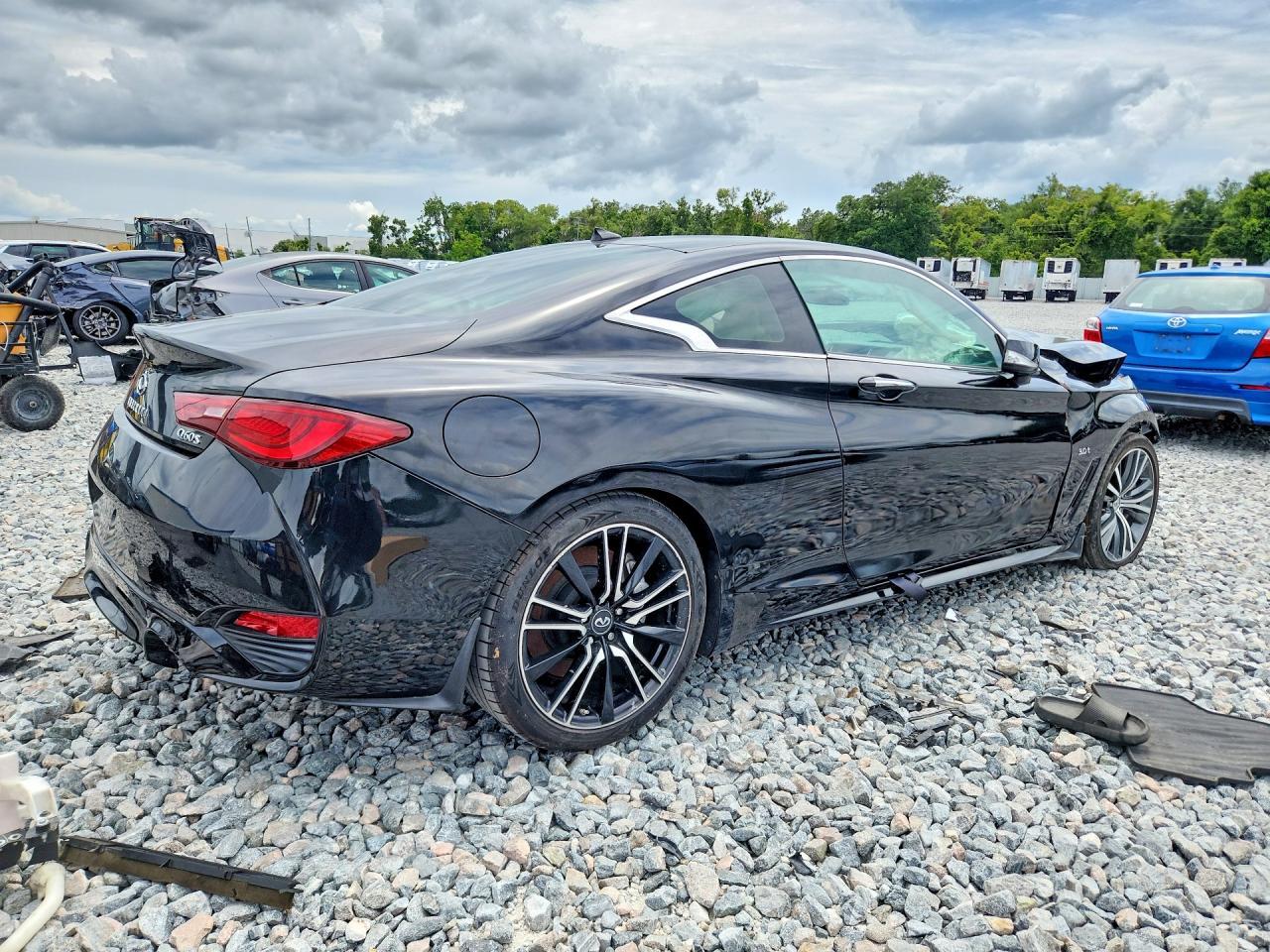 2018 Infiniti Q60 3.0T Luxe - Фото 3