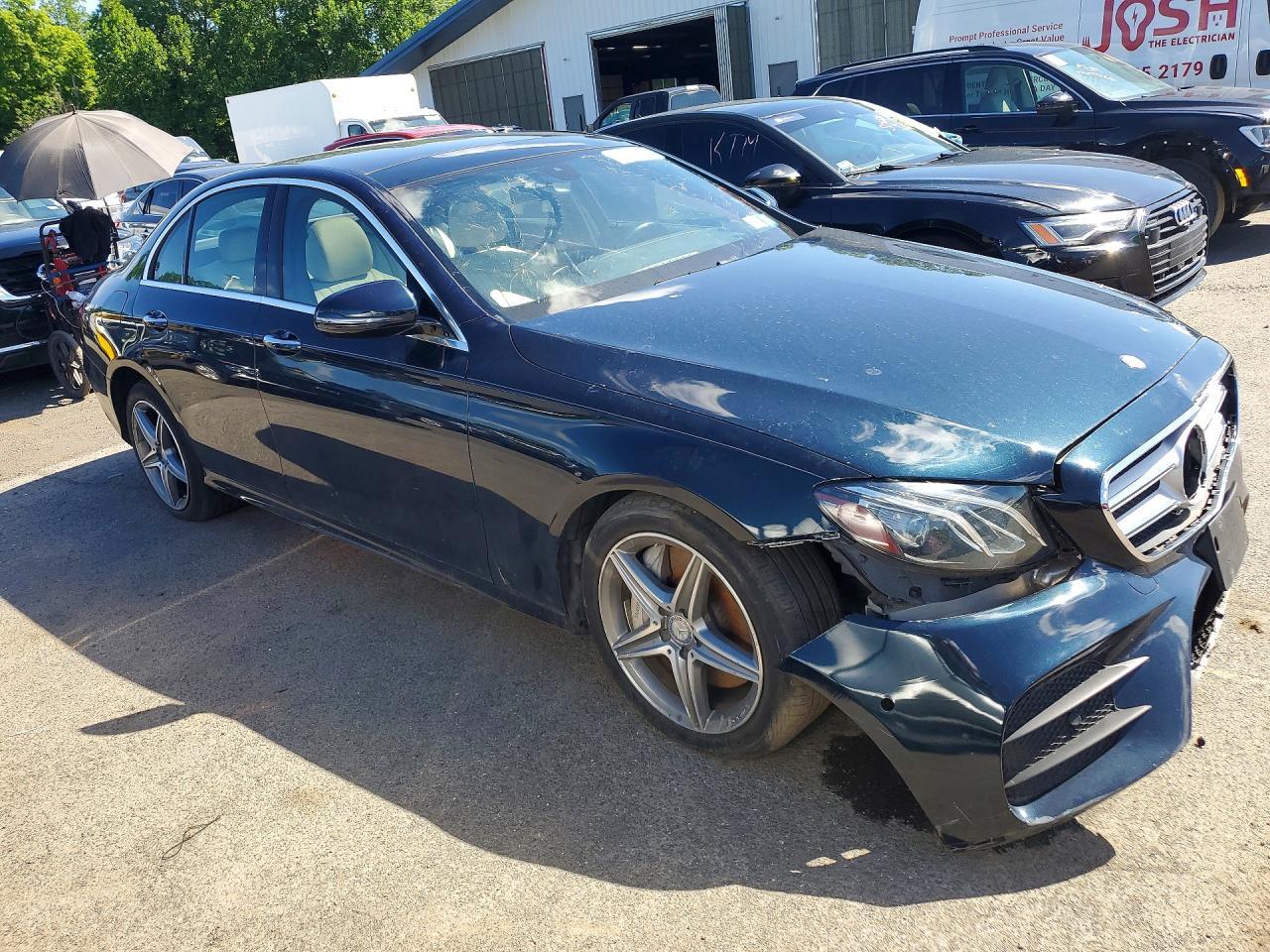 2017 Mercedes-Benz E 300 4Matic - Фото 4