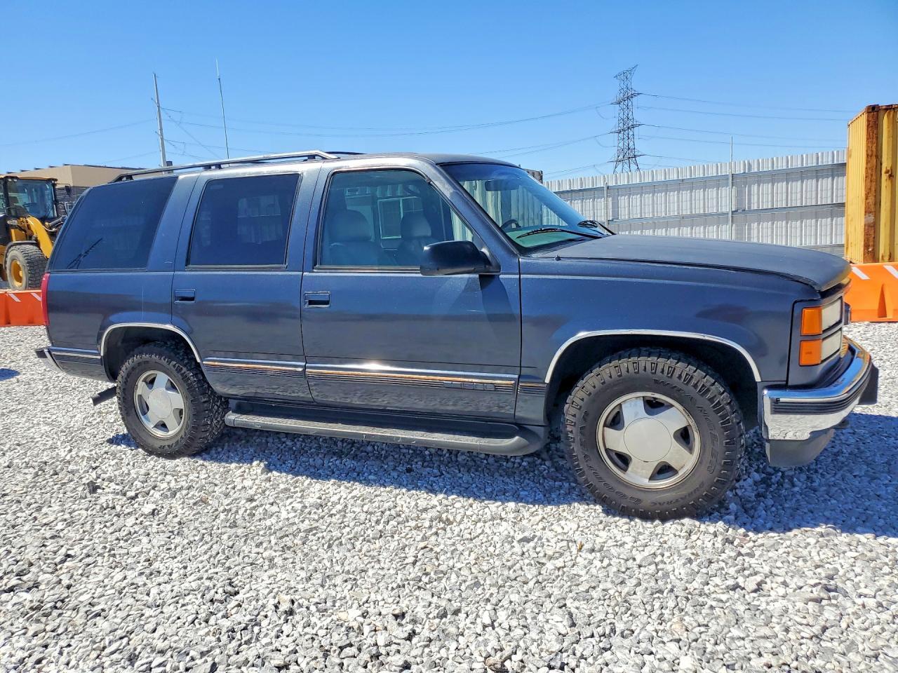 1997 GMC Yukon - Image 4