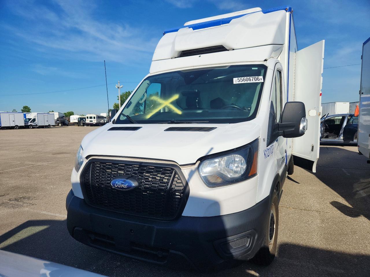 2022 Ford Transit Delivery Truck - Фото 5