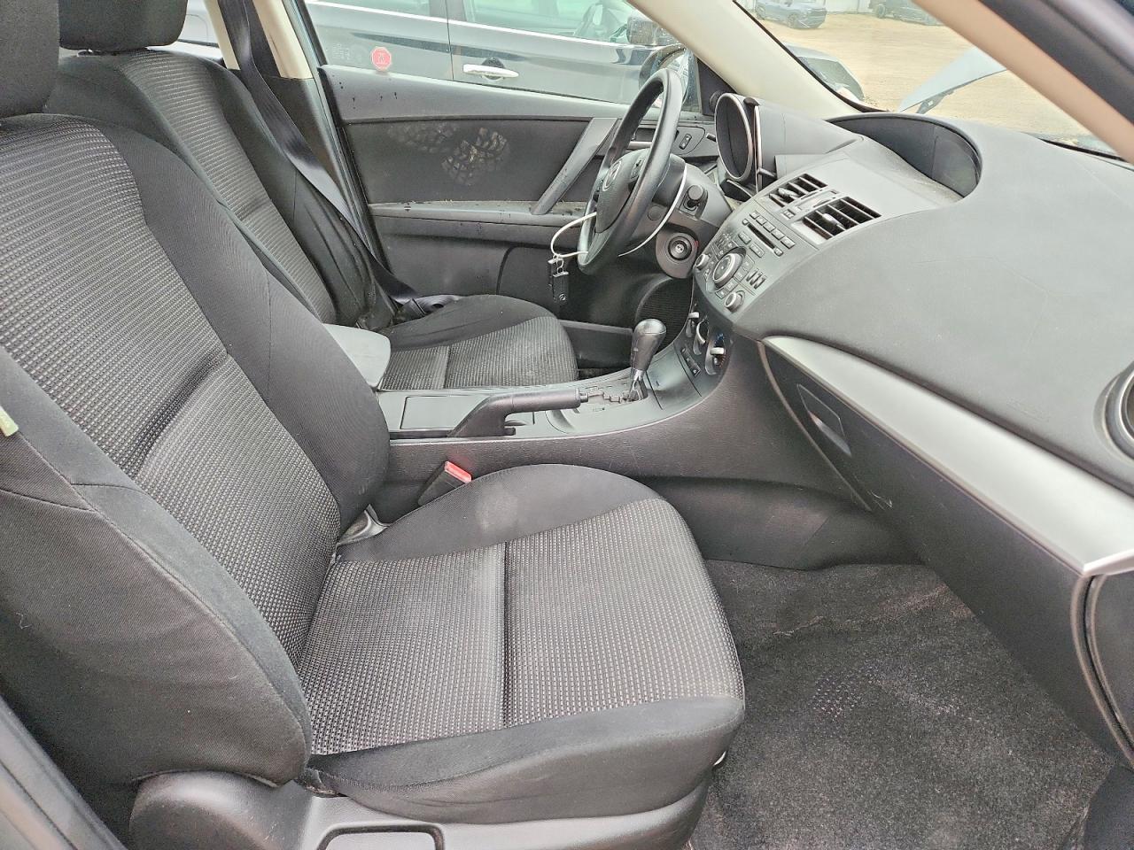 2012 Mazda 3 I - Image 7