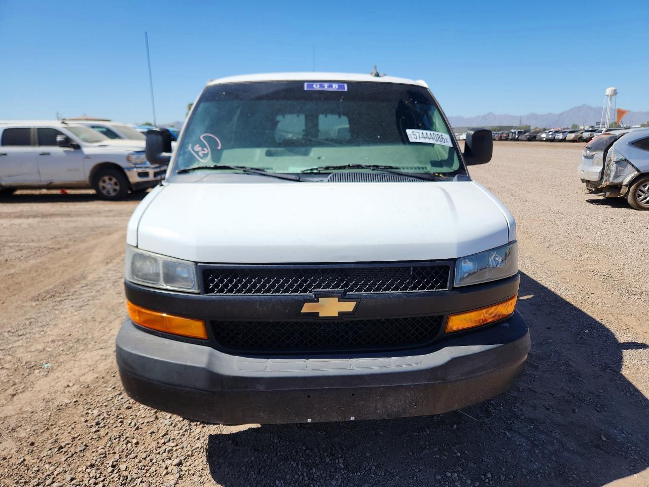2020 Chevrolet Express G3500 Ls Passenger Van - Фото 5
