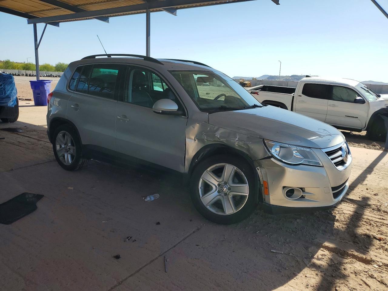 2010 Volkswagen Tiguan Se - Фото 4