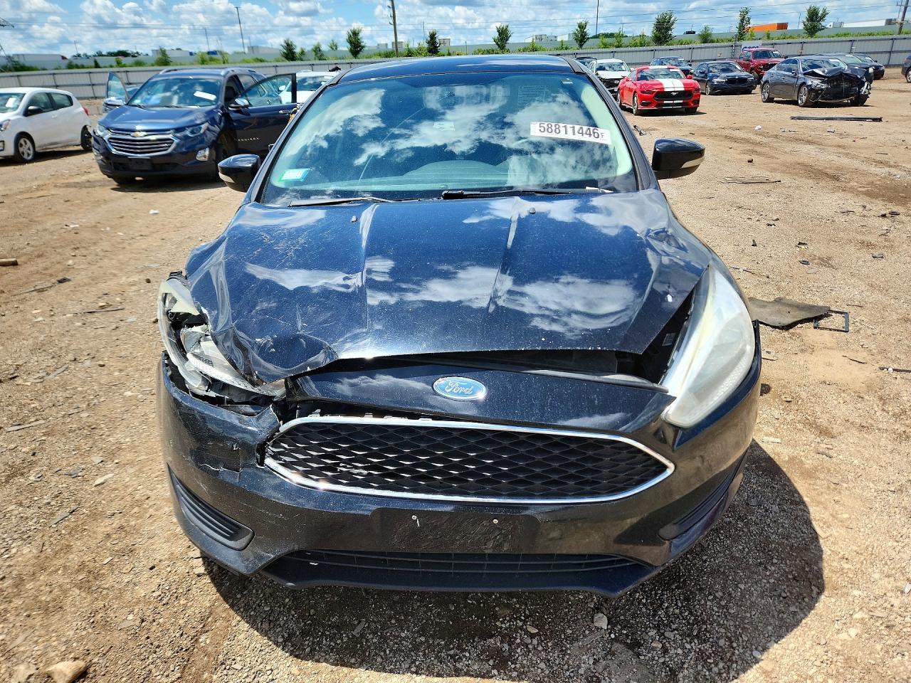 2017 Ford Focus Se - Фото 5