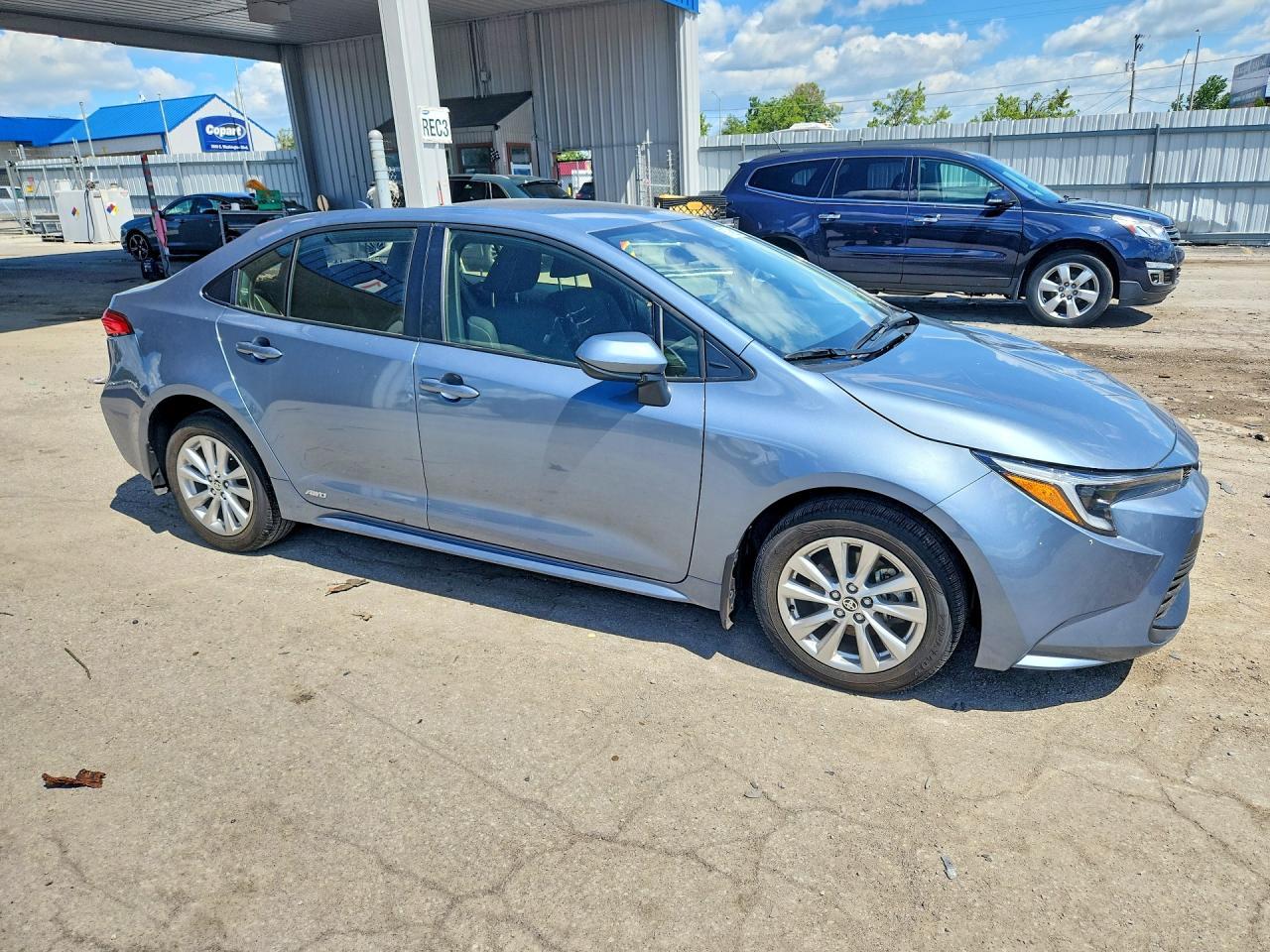 2024 Toyota Corolla Hybrid Le - Фото 3