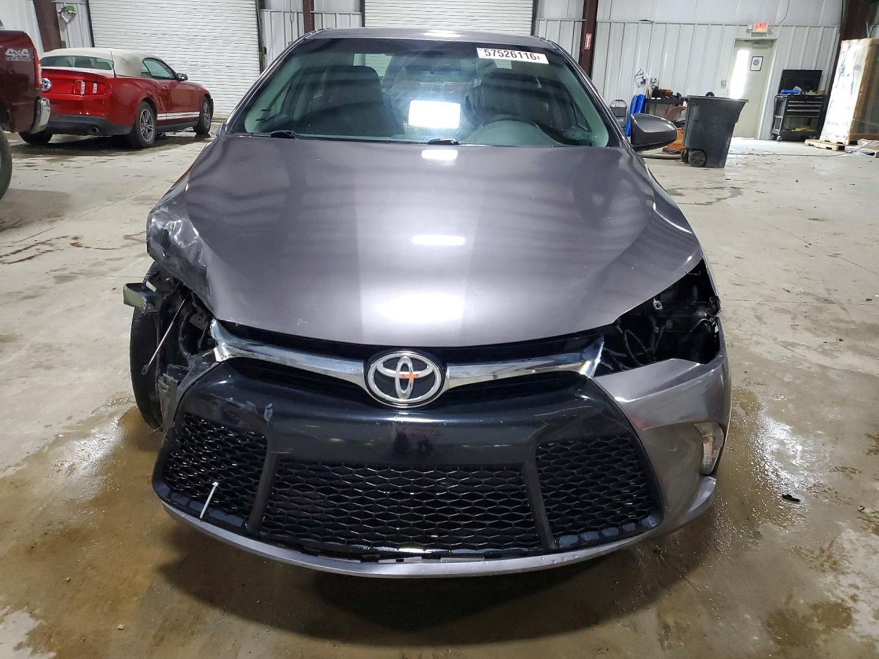 2017 Toyota Camry Se - Image 5