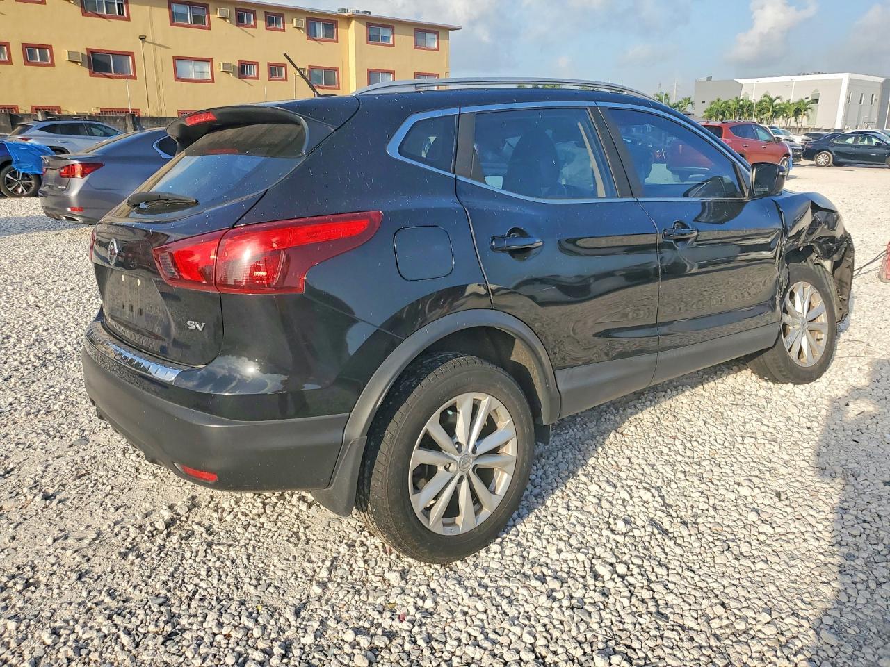 2018 Nissan Rogue Sport Sv - Фото 3