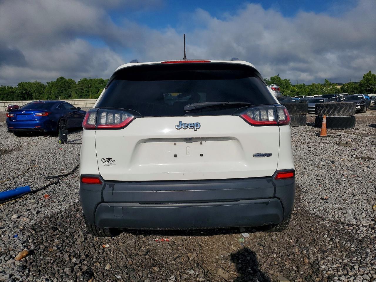 2020 Jeep Cherokee Latitude - Image 6