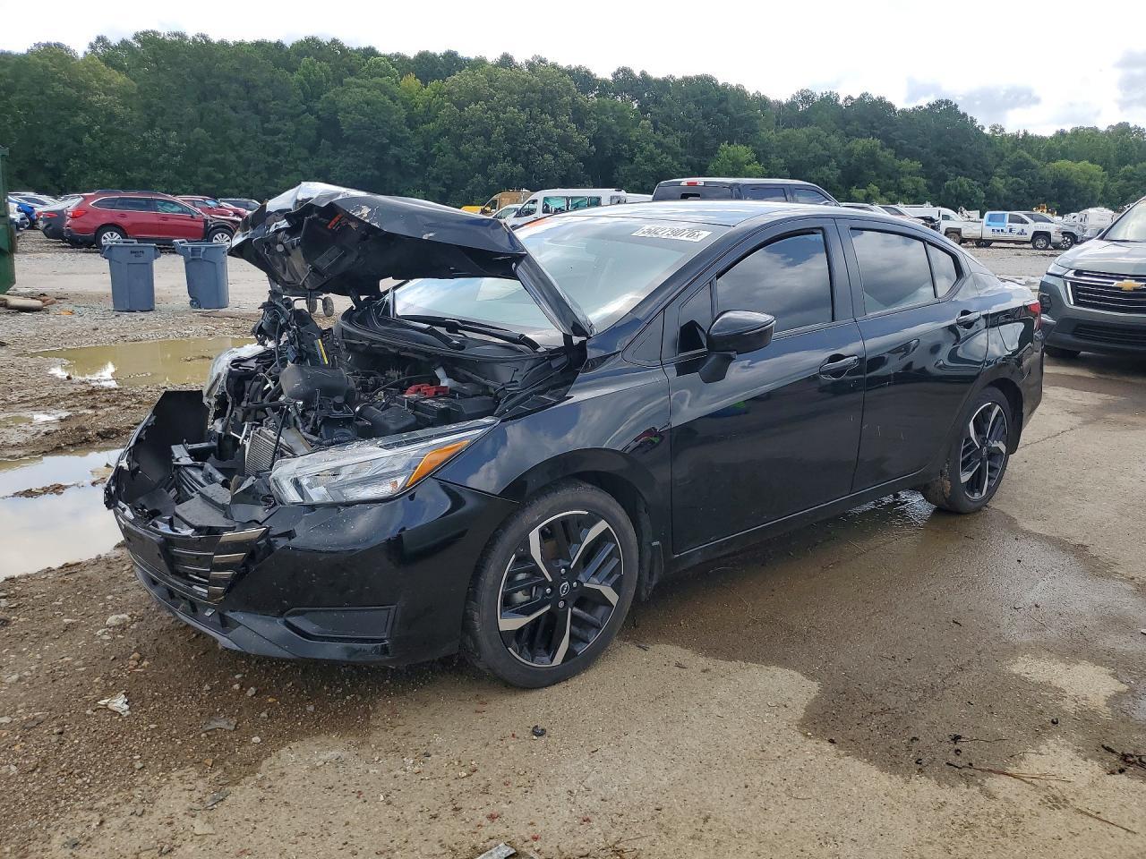 2025 Nissan Versa Sr