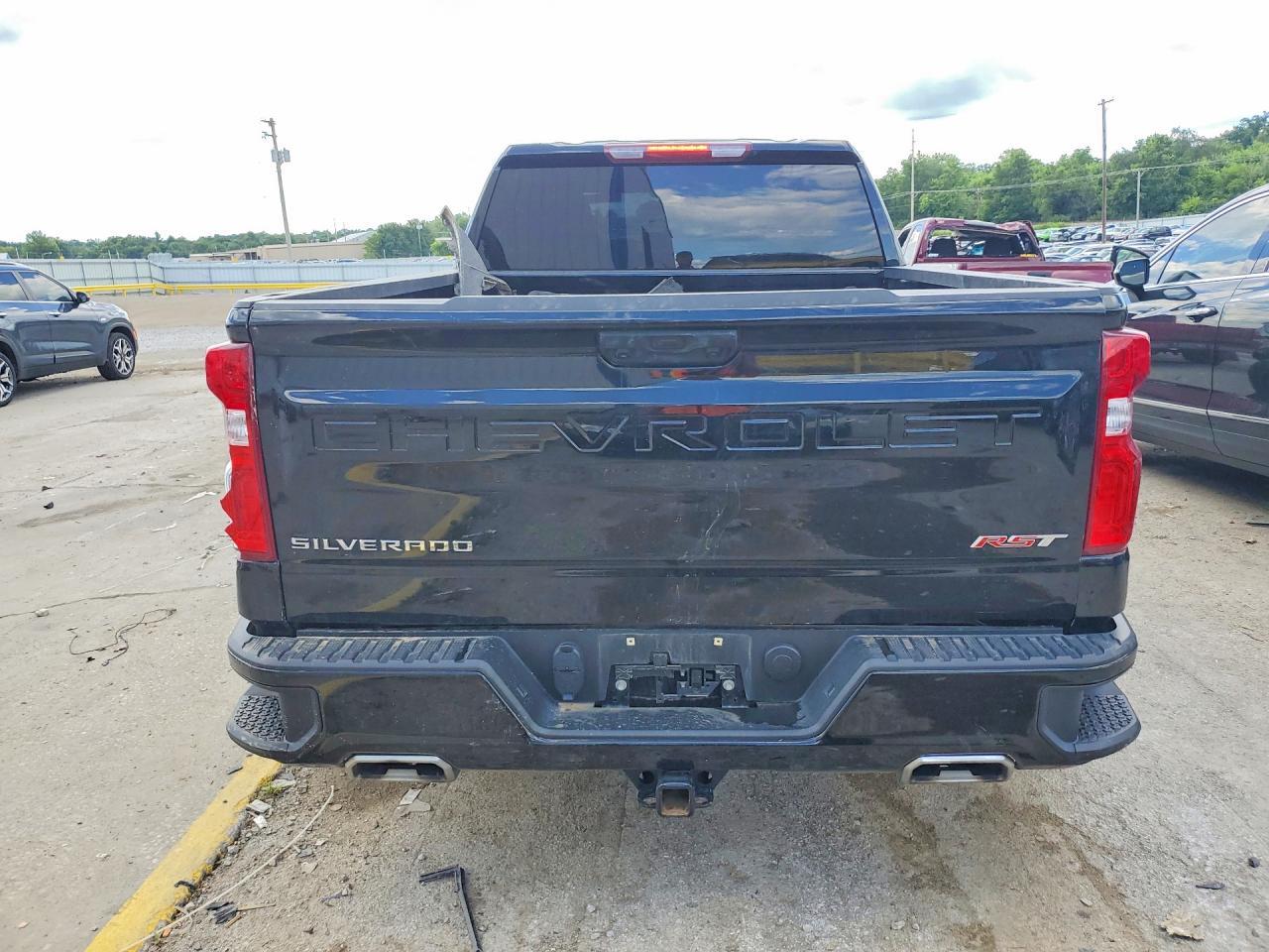 2025 Chevrolet Silverado K1500 Rst - Image 6