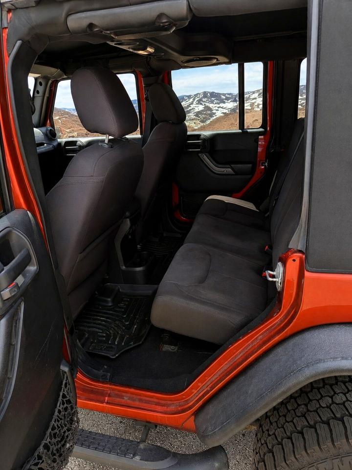 2014 Jeep Wrangler Unlimited Sport - Image 5
