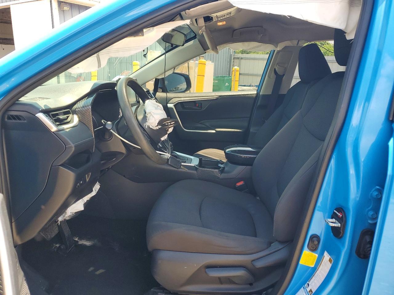 2019 Toyota Rav4 Le - Image 7