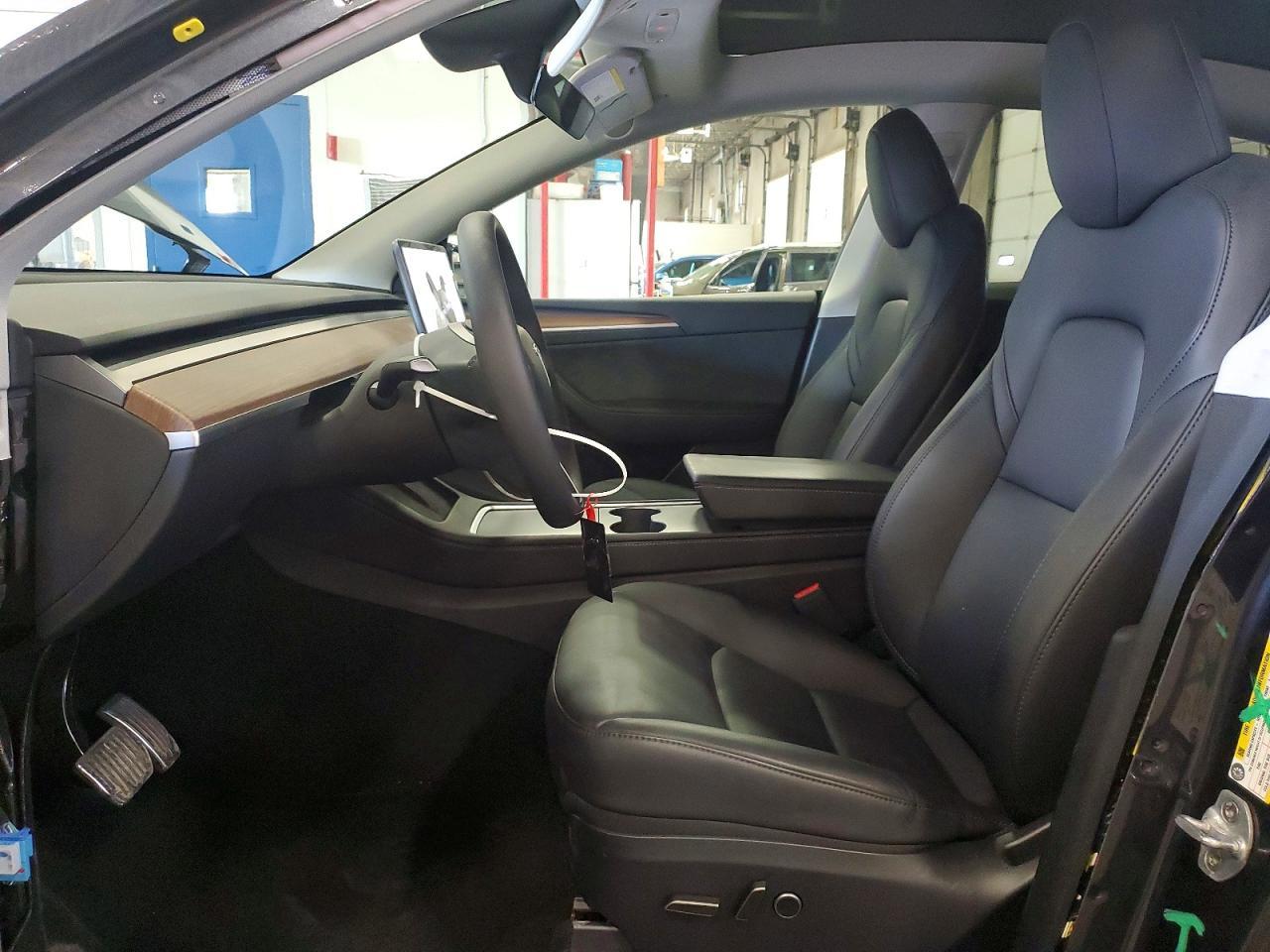 2024 Tesla Model Y - Фото 7