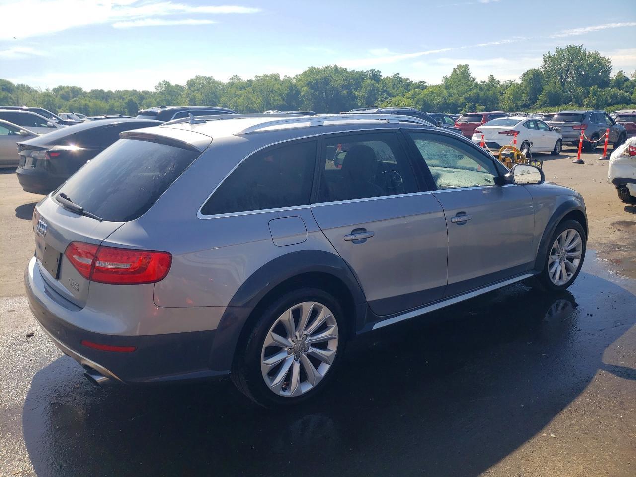 2016 Audi A4 Allroad Premium Plus - Image 3