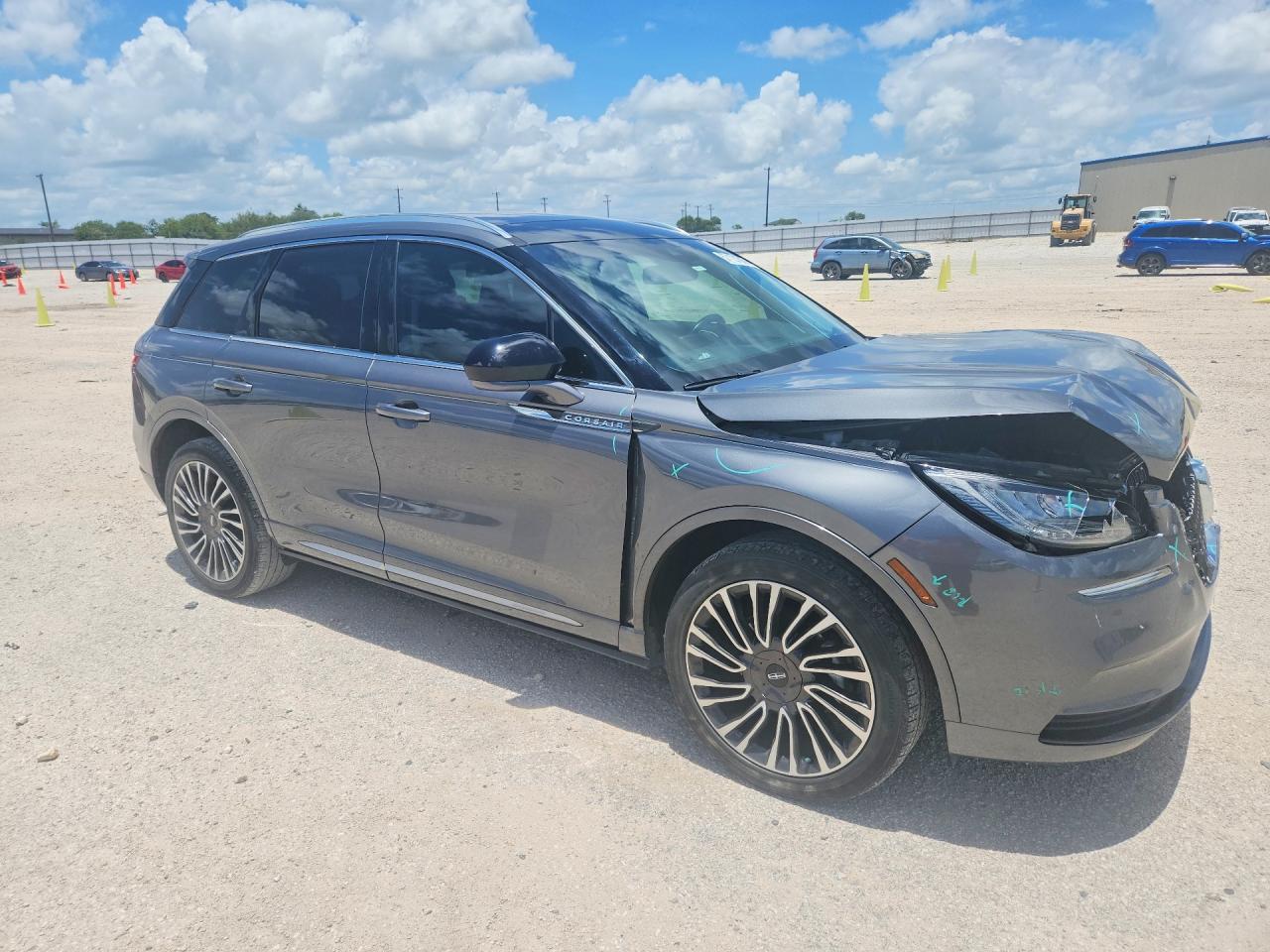 2021 Lincoln Corsair - Фото 4