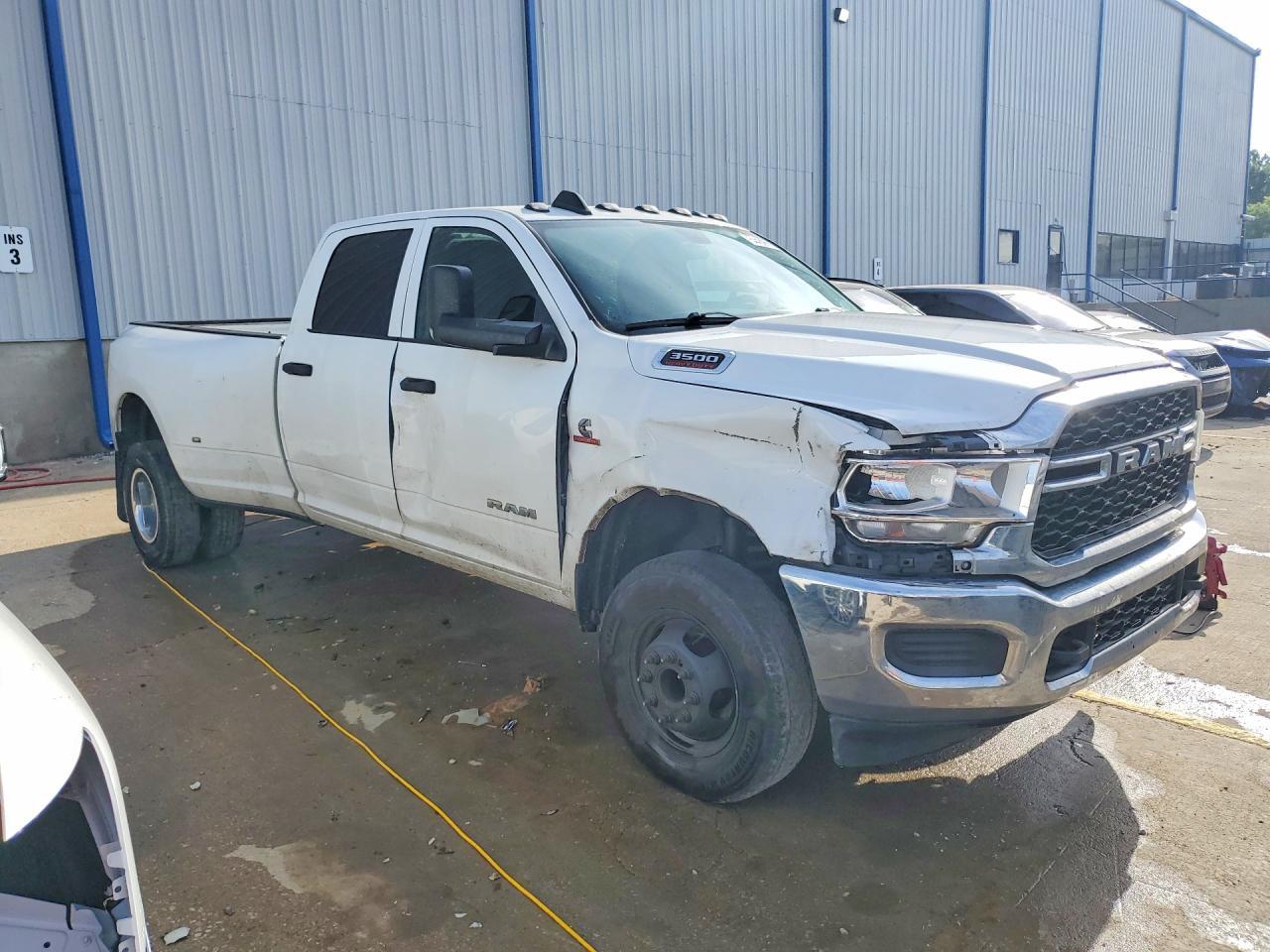 2021 Ram 3500 Tradesman - Фото 4