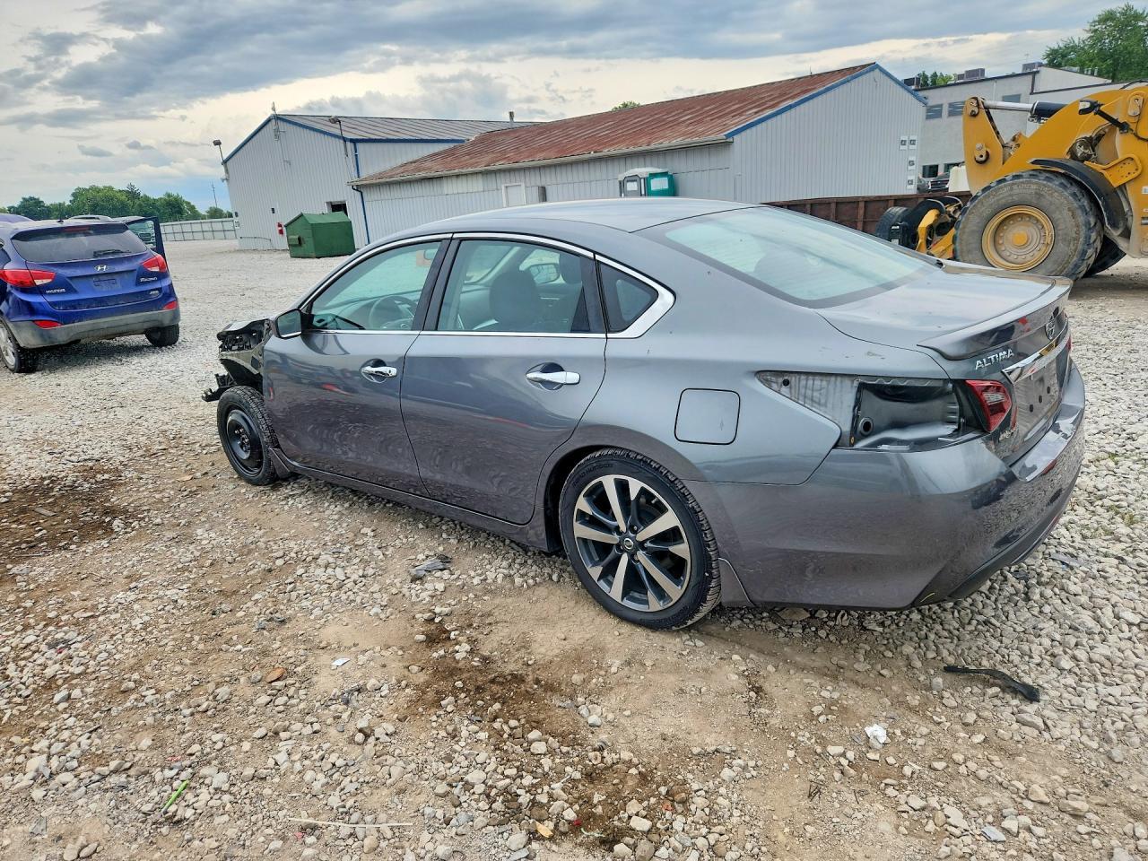 2017 Nissan Altima 2.5 Sr - Фото 2