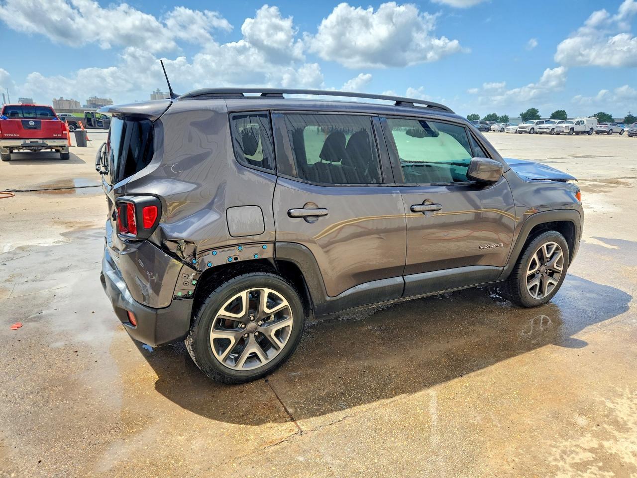 2018 Jeep Renegade Latitude - Фото 3