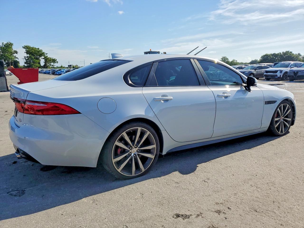 2016 Jaguar Xf S - Фото 3