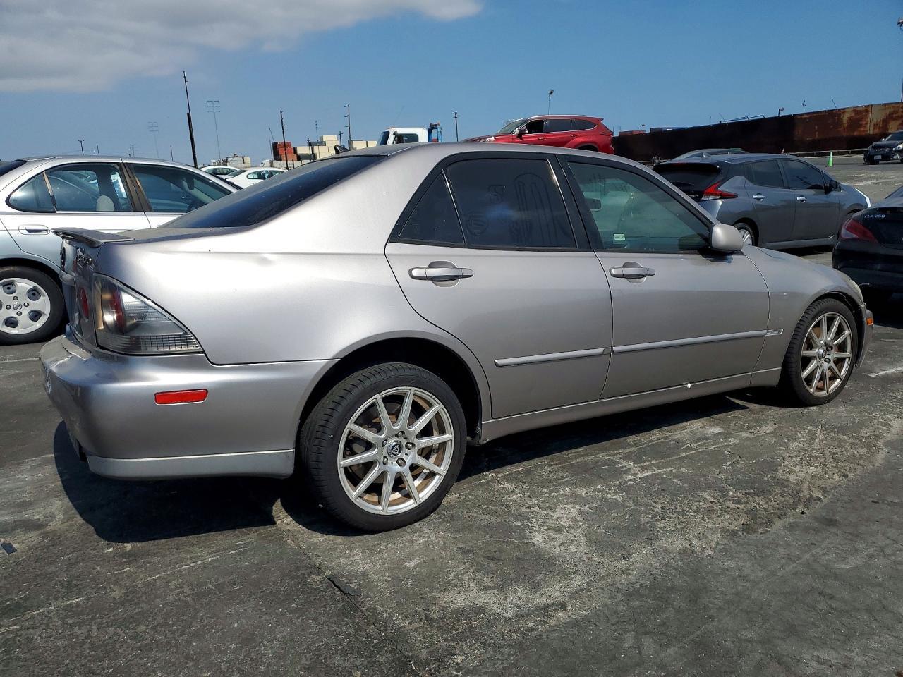2004 Lexus Is 300 - Фото 3
