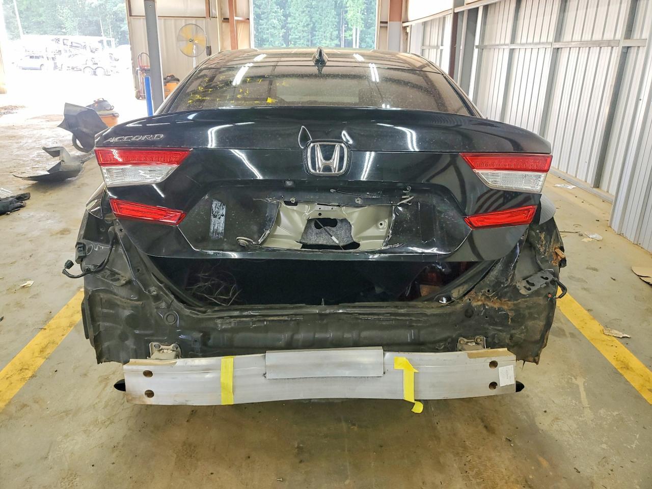 2019 Honda Accord Sport - Image 6