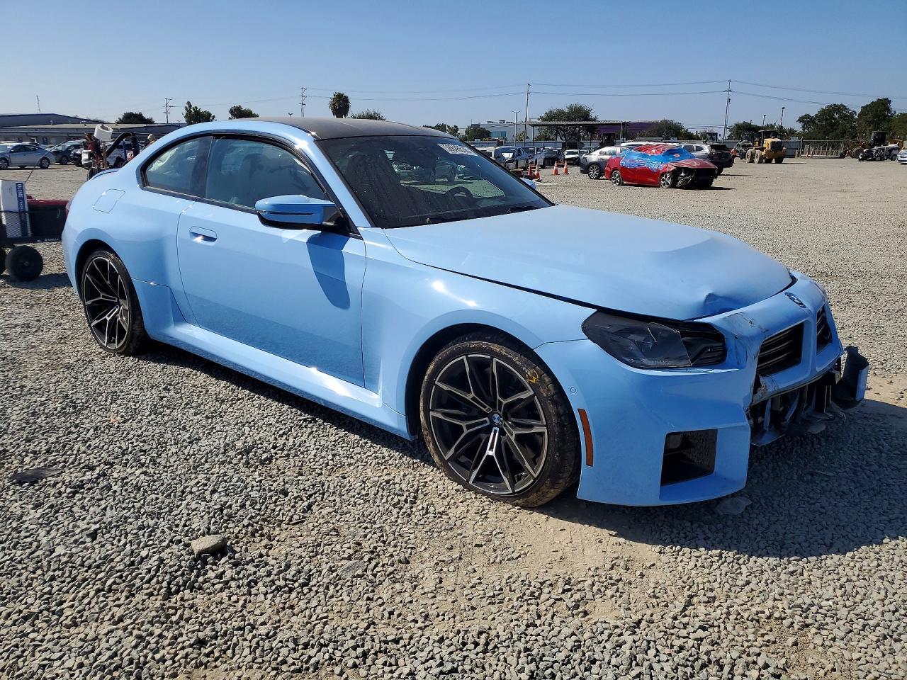 2025 BMW M2 - Фото 4