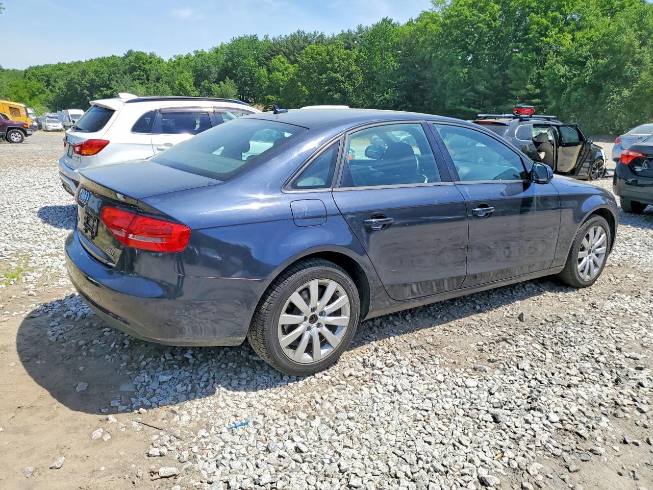 2014 Audi A4 Premium - Фото 3