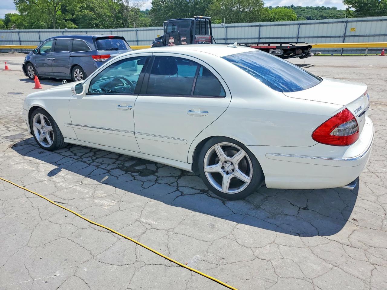 2009 Mercedes-Benz E 550 - Фото 2