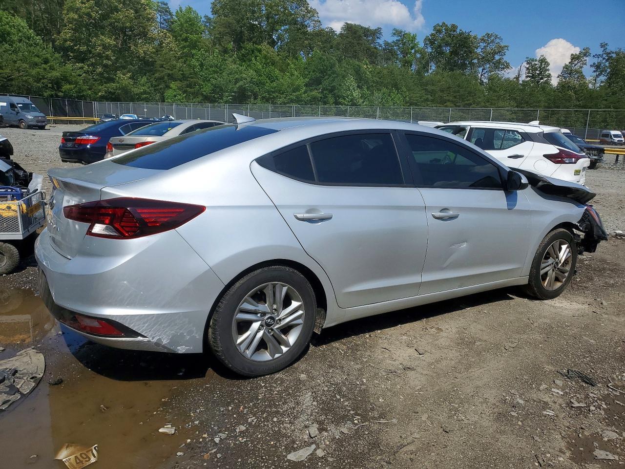 2020 Hyundai Elantra Sel - Фото 3