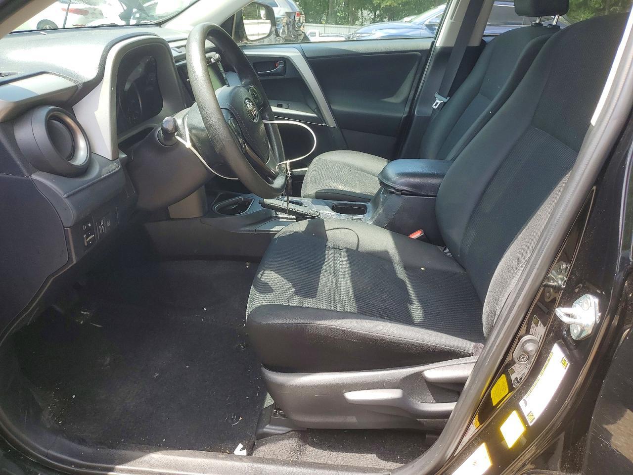 2018 Toyota Rav4 Le - Image 7