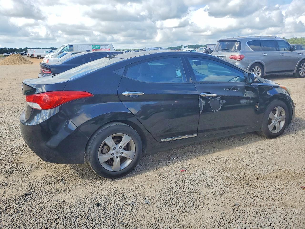 2013 Hyundai Elantra Gls - Image 3