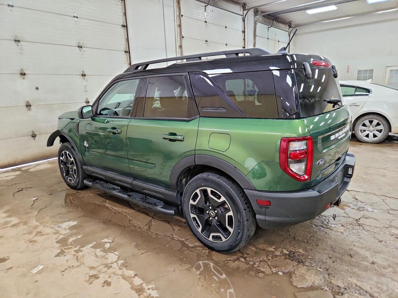 2023 Ford Bronco Sport Outer Banks - Фото 2