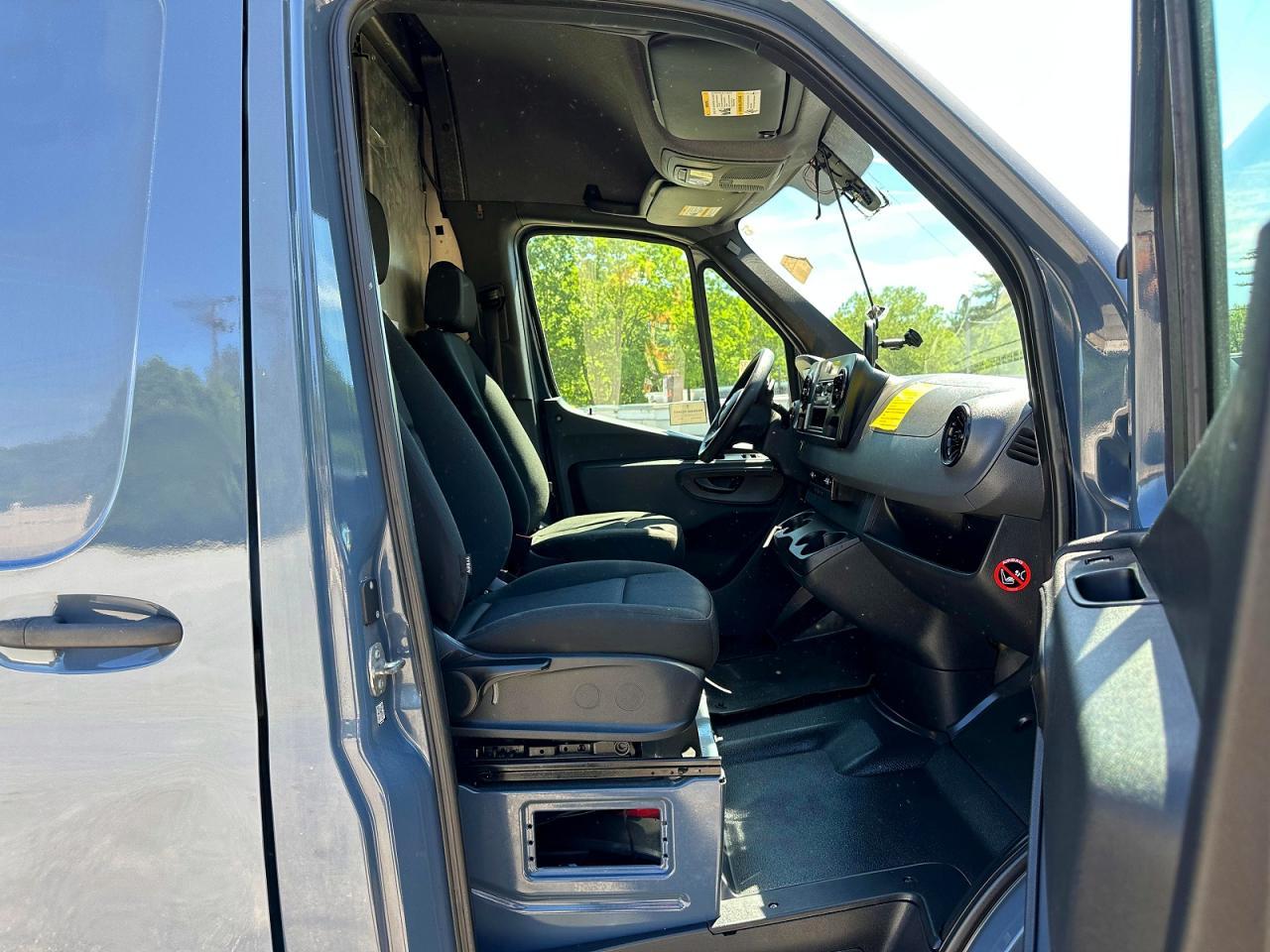 2019 Mercedes-Benz Sprinter 2500 - Фото 6