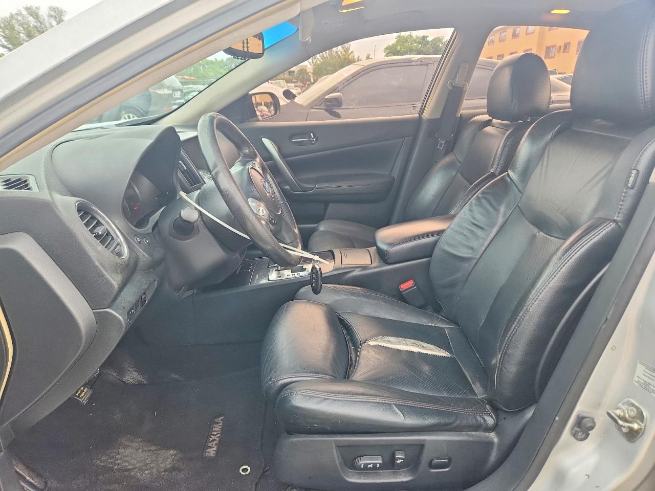 2014 Nissan Maxima 3.5 S - Image 7