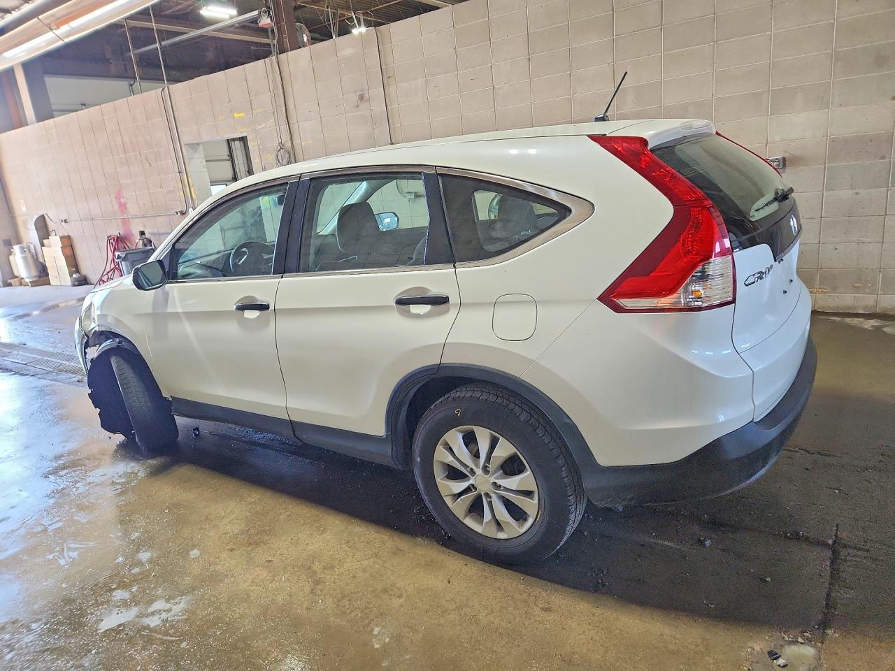 2014 Honda Cr-V Lx - Image 2