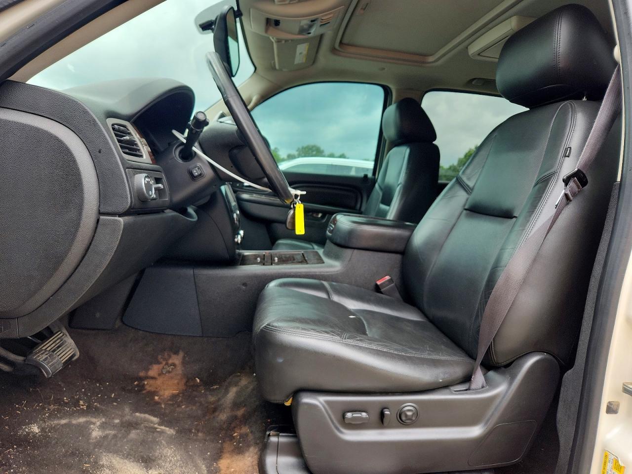 2013 GMC Yukon Denali - Image 7