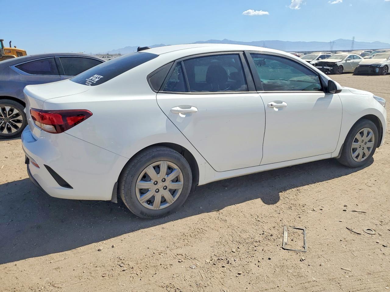 2022 Kia Rio Lx - Фото 3