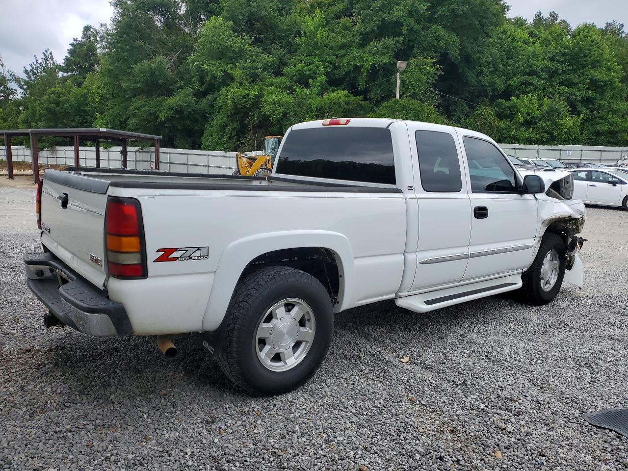2004 GMC New Sierra K1500 - Image 3