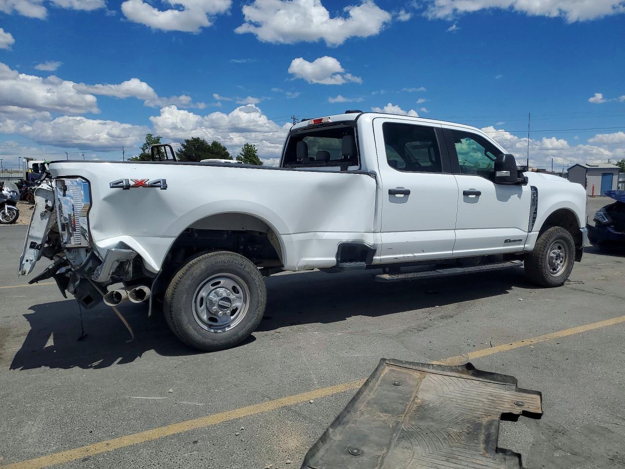 2025 Ford F350 Super Duty - Фото 3