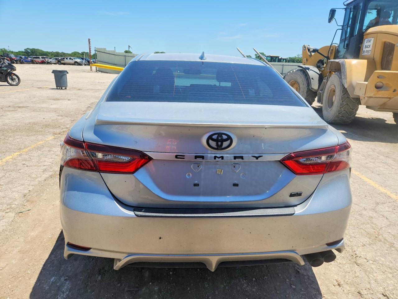 2023 Toyota Camry Se - Image 6