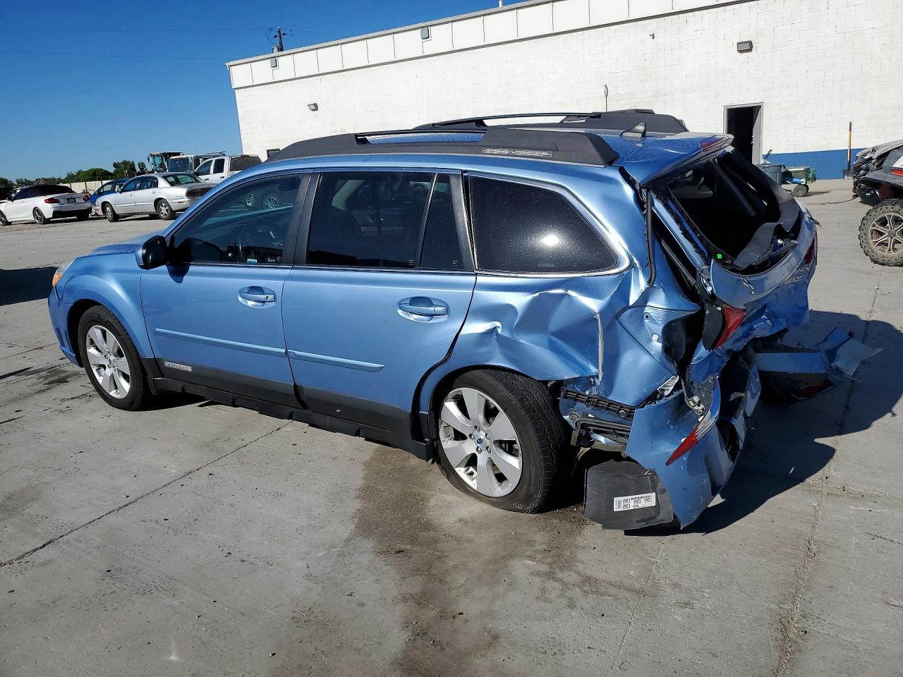 2012 Subaru Outback 2.5I Limited - Фото 2
