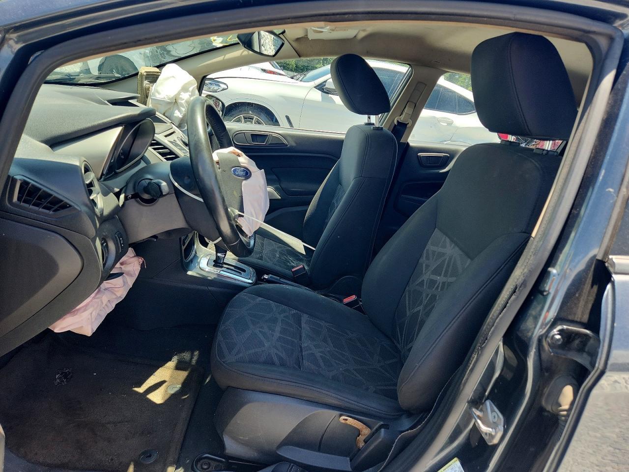 2011 Ford Fiesta Ses - Фото 7