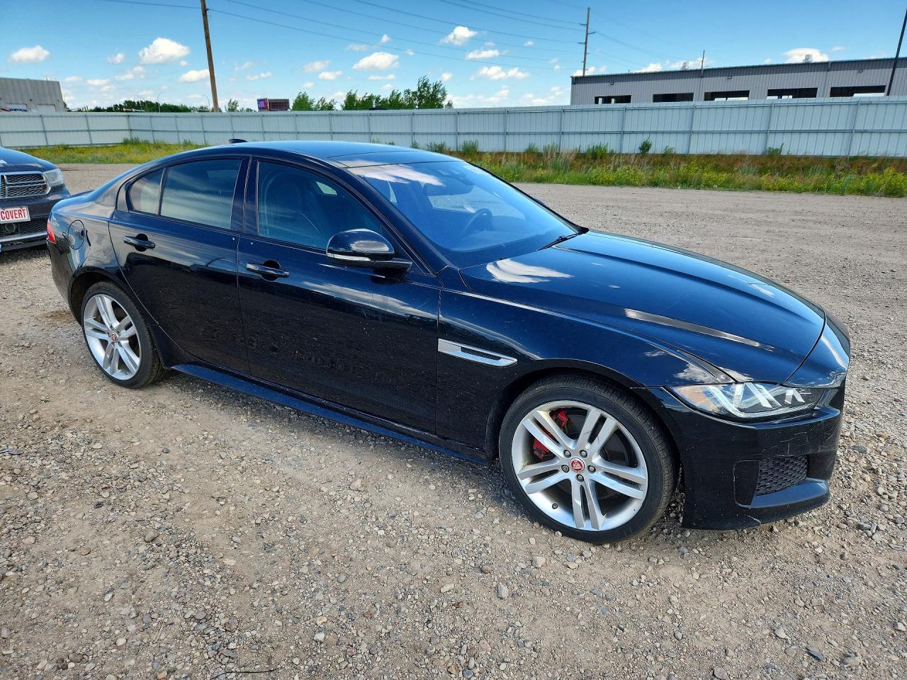 2018 Jaguar Xe S - Image 4