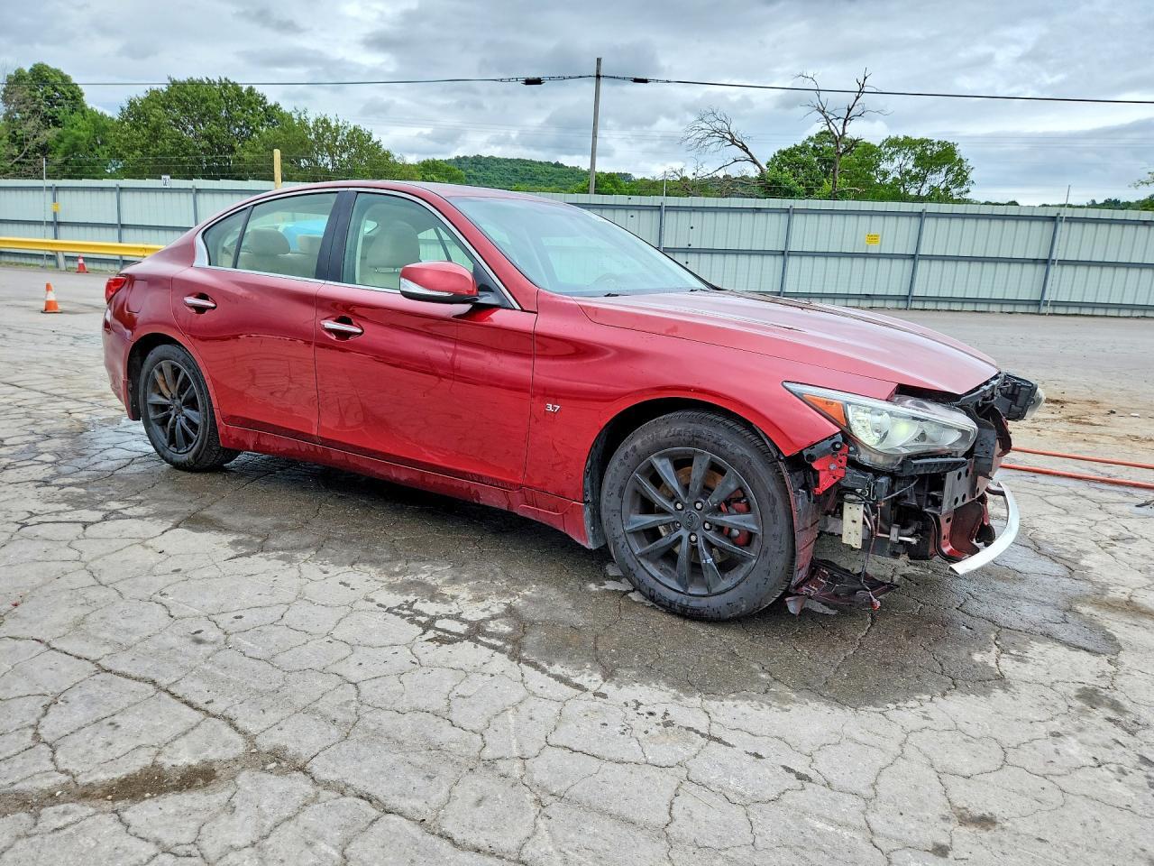 2014 Infiniti Q50 Premium - Image 4