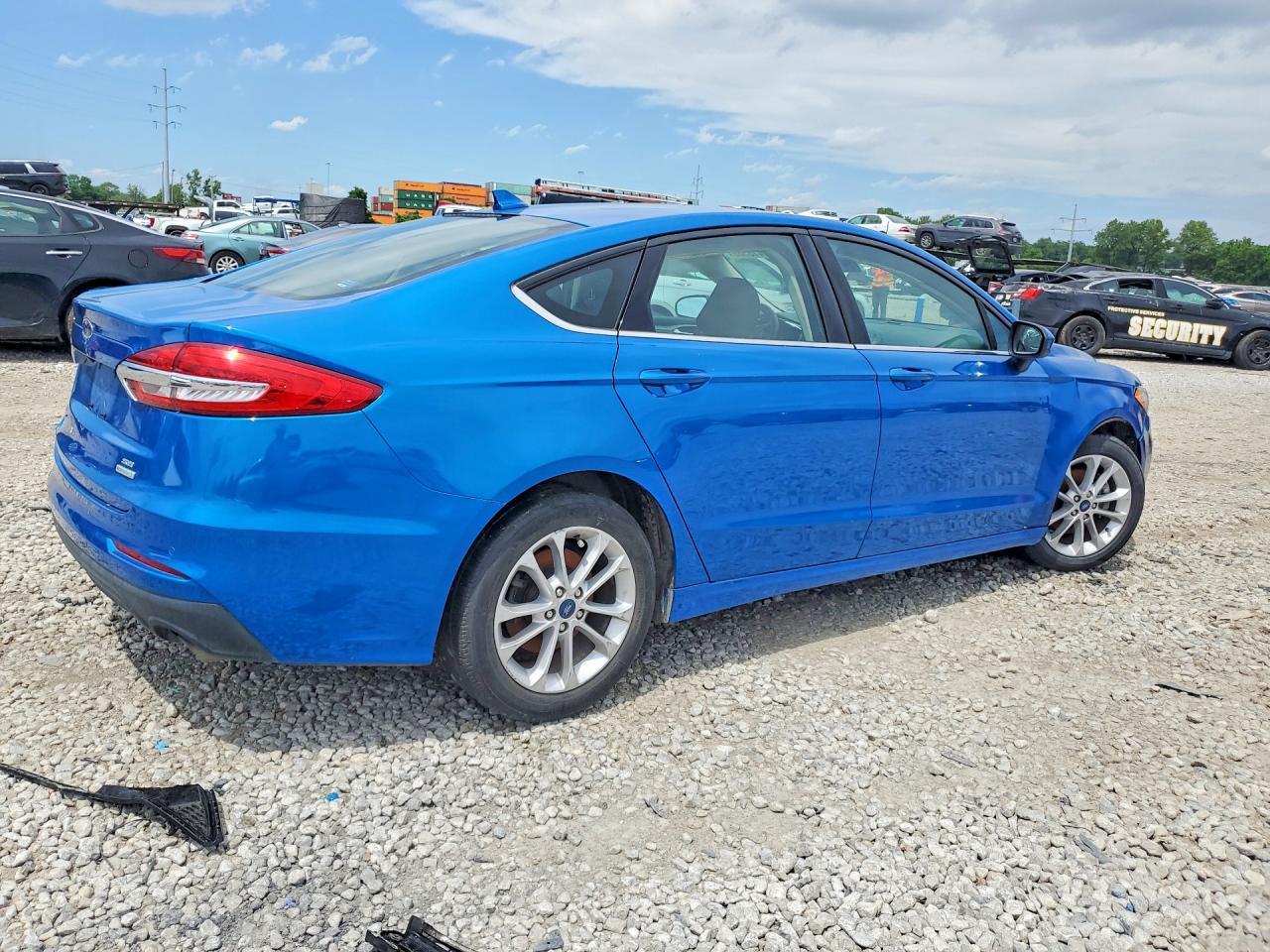 2020 Ford Fusion Se - Image 3