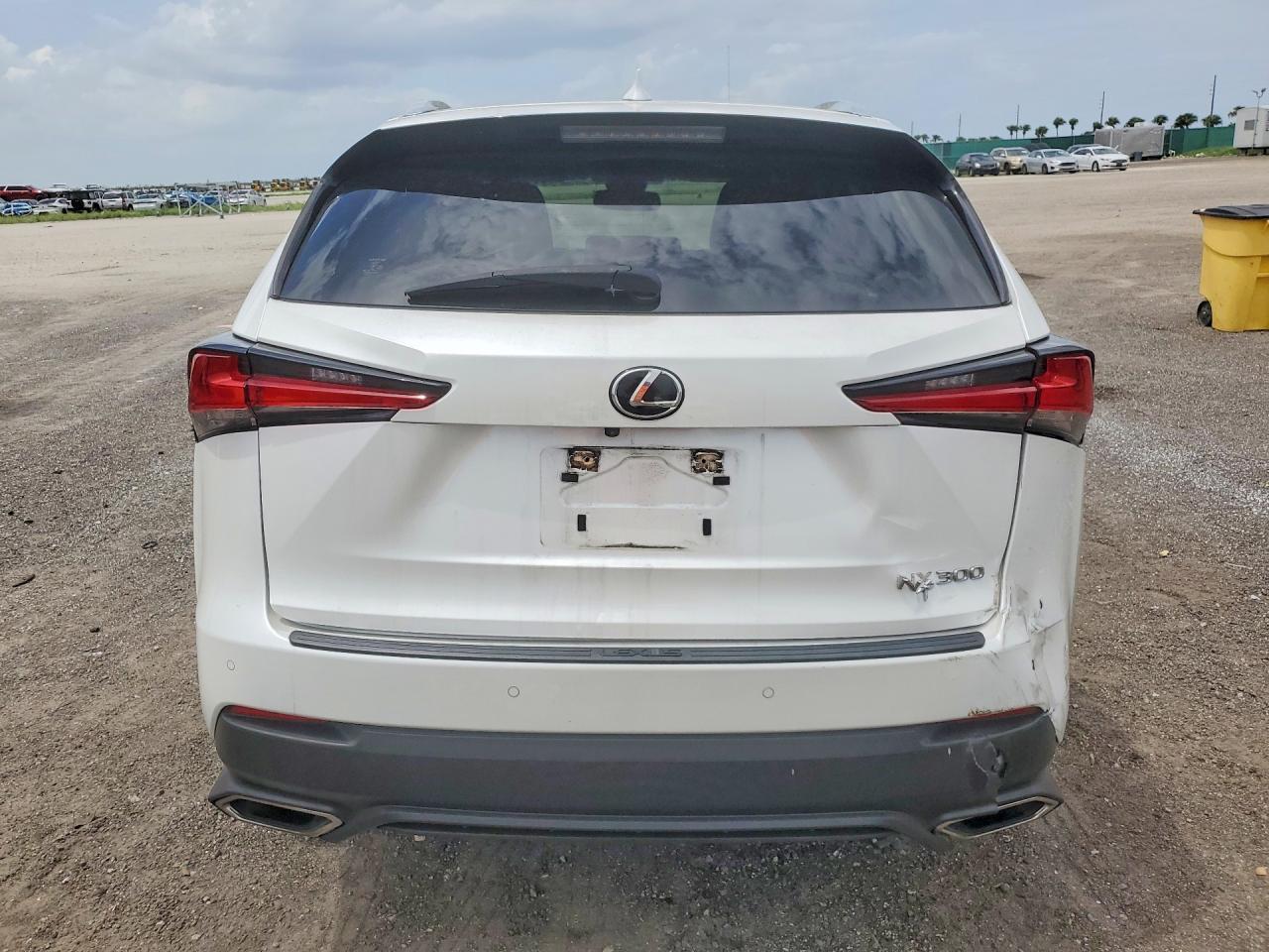2020 Lexus Nx 300 - Фото 6