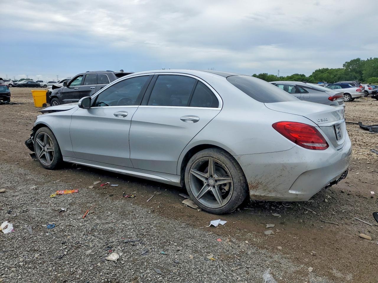 2015 Mercedes-Benz C 300 4Matic - Фото 2
