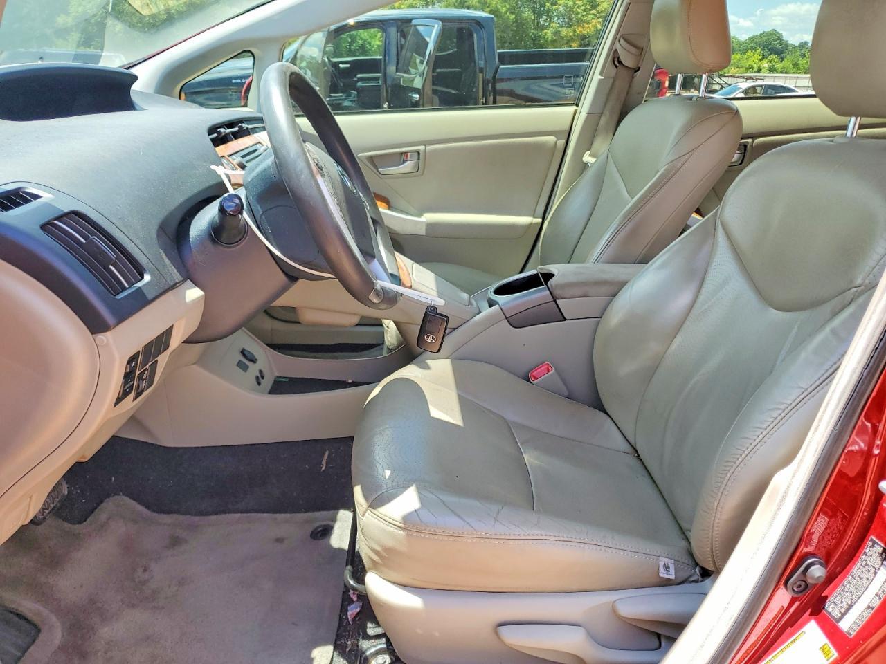 2013 Toyota Prius Three - Фото 7