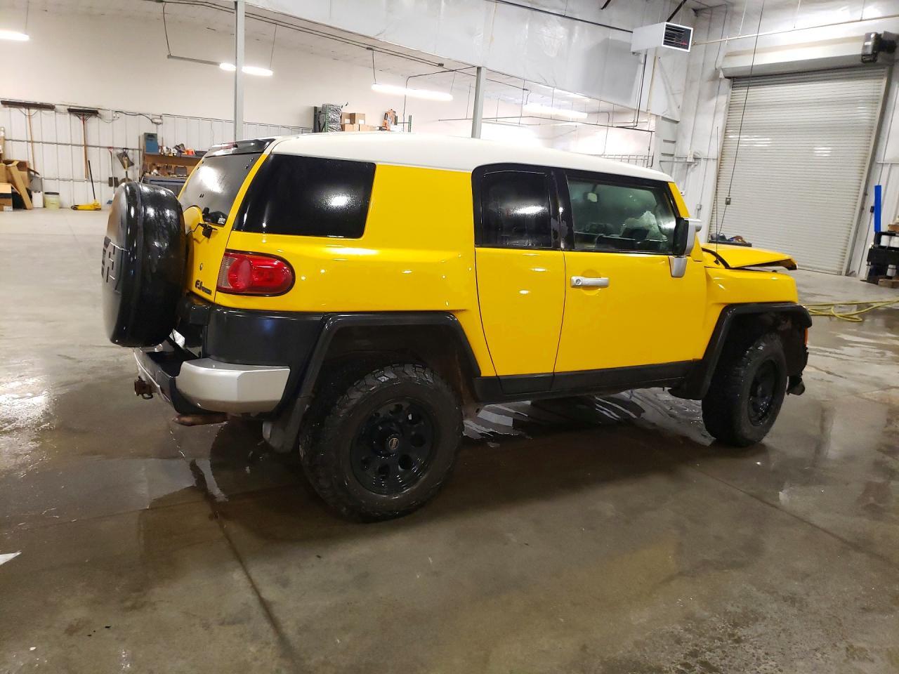 2007 Toyota Fj Cruiser Base - Image 3